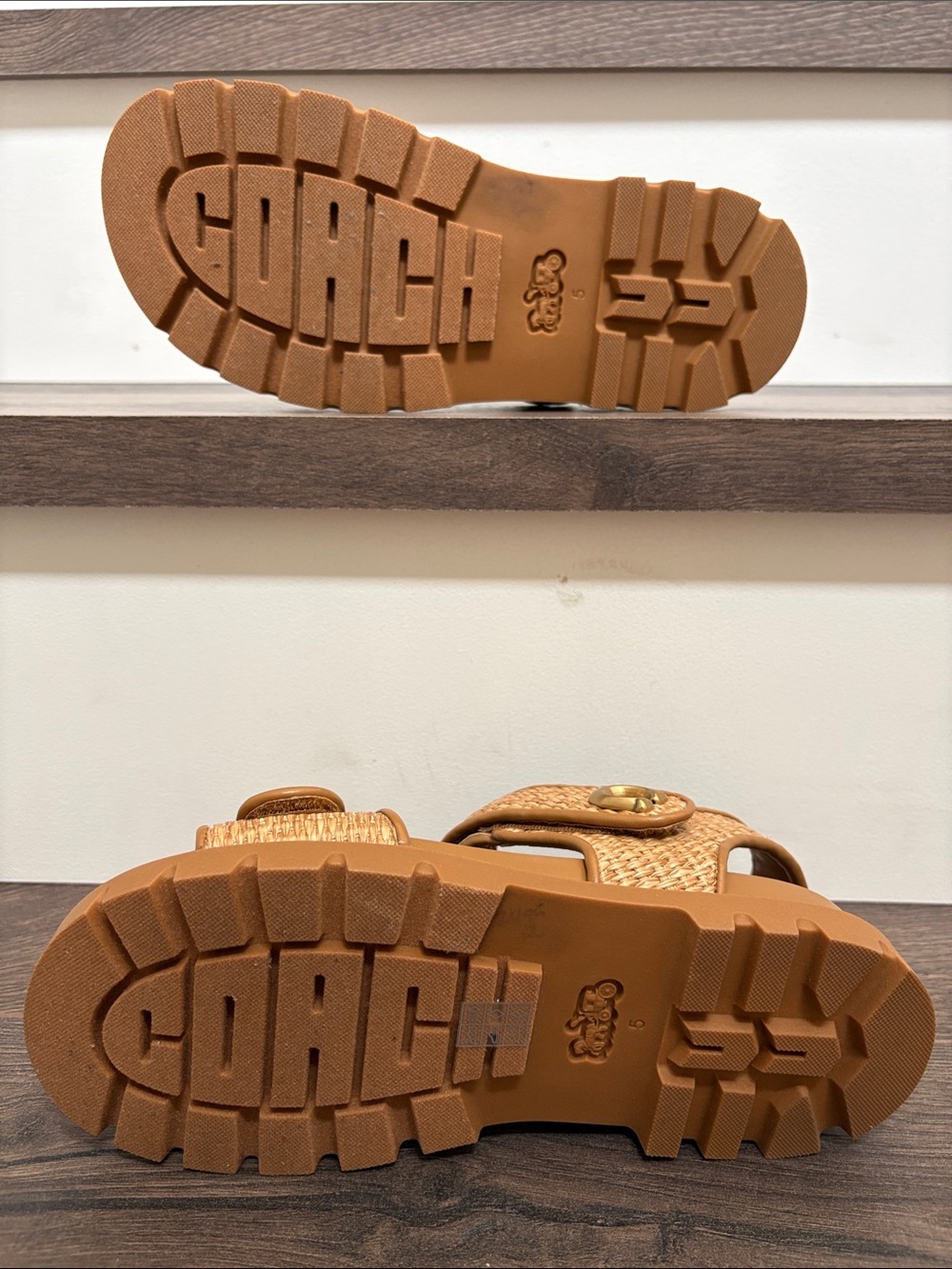 NWT Coach Brynn Raffia Sandals Natural Straw Gold Hardware Velcro Straps Size 5 - Picture 8 of 11